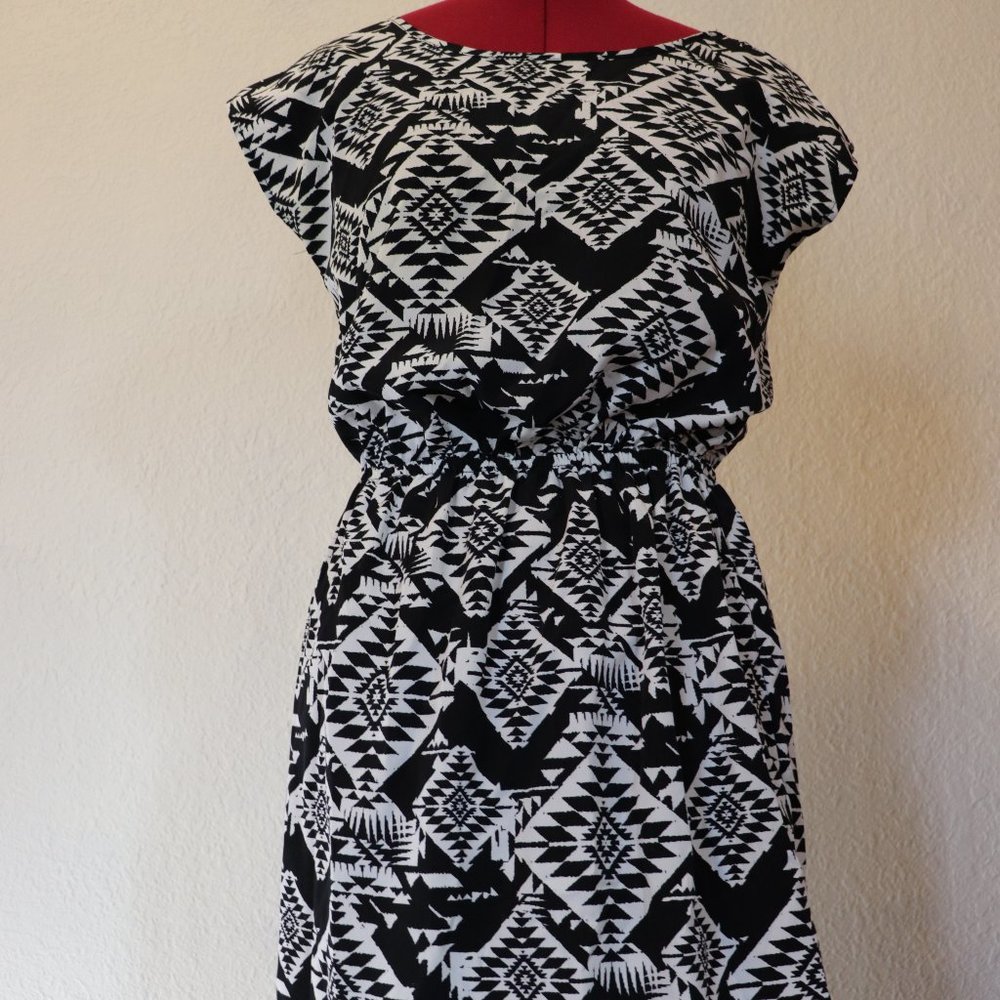 Pink Rose Geometric Dress